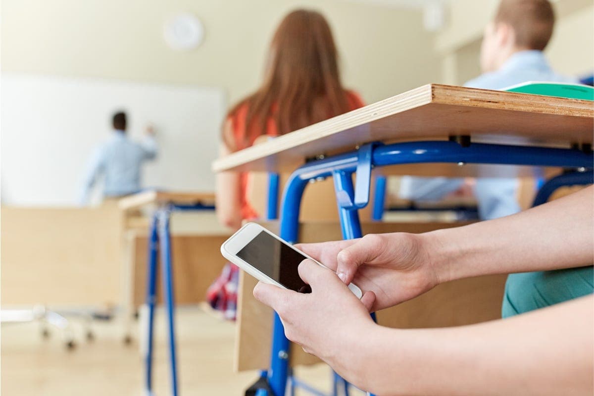 Study shows that banning phones in schools have zero impact